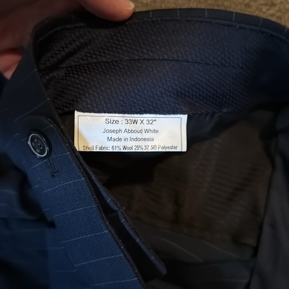 Classic Joseph Abboud Navy Blue Pinstripe Suit - Picture 4 of 9